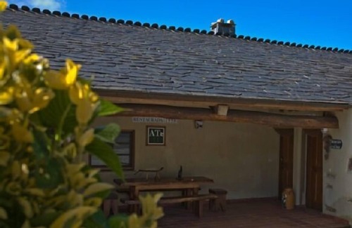 Serantes Cottage | Rural apartment (full rental) Pumarega for 4 people