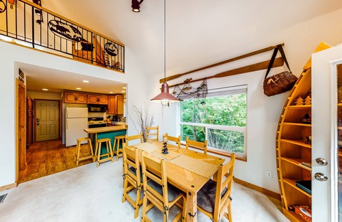 Hoodsport House | Rural, dog-friendly home with loft, deck, firepit, private grill, and game room