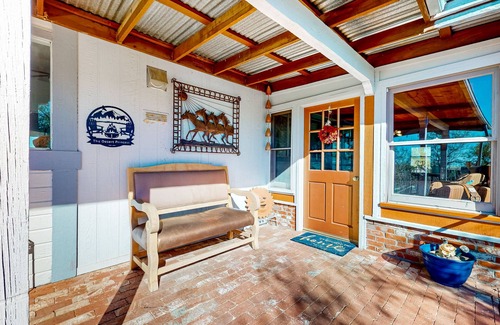 Amado House | Rural hideaway with private pool, grill, AC, & soaking tub - horses on property