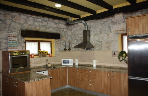 Beruete House | Rural house of complete rent, with capacity of 14 +2 people.