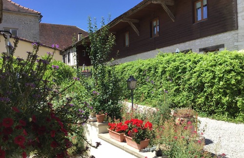 Eclance House | Rural retreat in Champagne Country with large pool - Friends & family friendly!