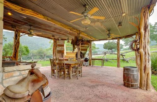 Tarpley Villa | Rural Texas Villa with Hot Tub - Horses Welcome!