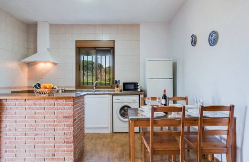 San Ambrosio House | Rural Vacation Home "El Mirador F" with a Shared Pool, Beautiful Views, Terrace & Wi-Fi