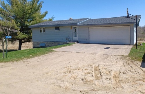 Stanchfield House | Rush Lake - Hidden Gem!