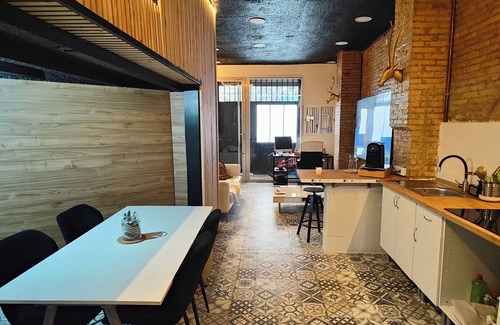 Eixample Apartment | Russafa, industrial-style apartment in the heart of Ruzafa (Rusafa).