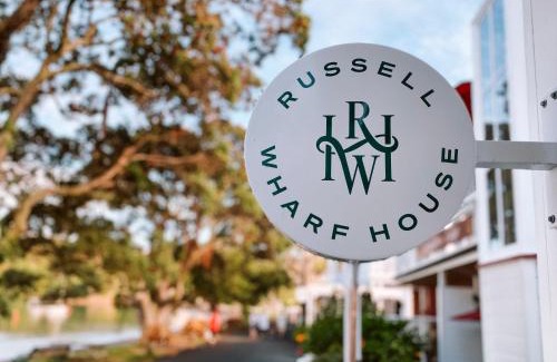 Russell House | Russell Wharf House - Strand Apartment