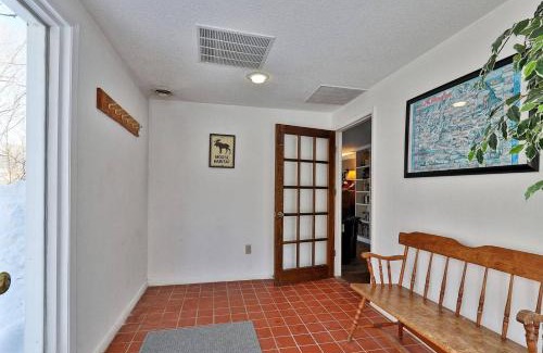 Killington House | Rustic 3 bedroom home Moose Lodge