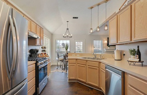 Shirewood House | Rustic Aggie ~ Stunning Decor & Inviting Atmosphere!