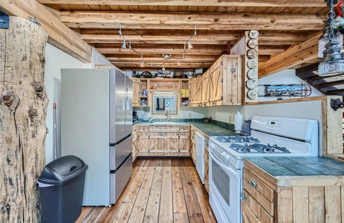 Alma Cabin | Rustic Alpine Cabin w/Game Loft, Hot Tub & Views