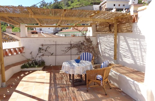 Cajiz House | Rustic apartment in the Andalusian village of Cajiz