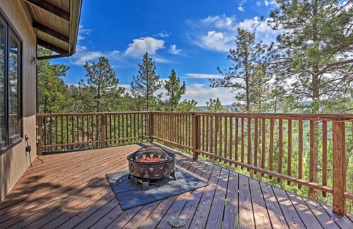 Colonial Pine Hills House | Rustic Black Hills Retreat with Expansive Views