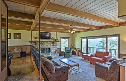Colonial Pine Hills House | Rustic Black Hills Retreat with Expansive Views
