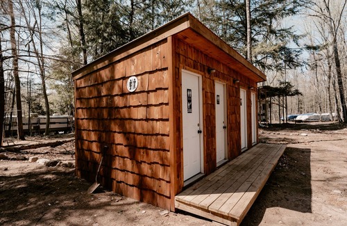 Au Train House | Rustic bungalow located within a campground