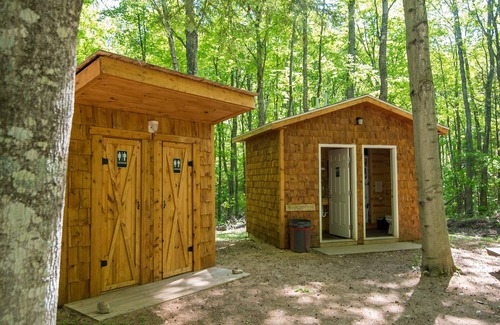 Au Train House | Rustic bungalow located in a campground