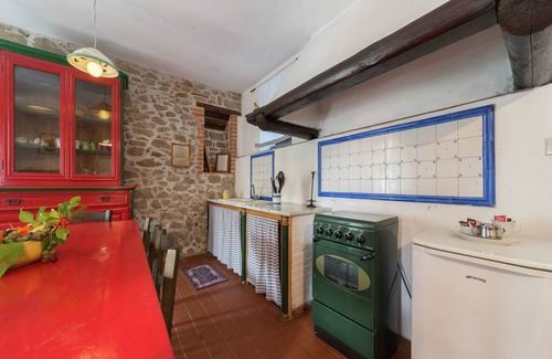 San Marcello Piteglio Ski Chalet | Rustic Chalet with Pool