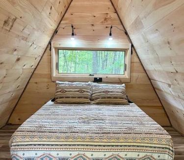 Stoneham House | Rustic Cabin in Maine Woods-The Beech