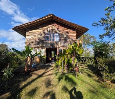 Salento Ski Chalet | Rustic Cabin in Salento