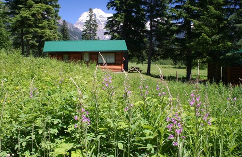 Regional District of Fraser-Fort George Cabin | Rustic cabin in the Canadian Rockies!