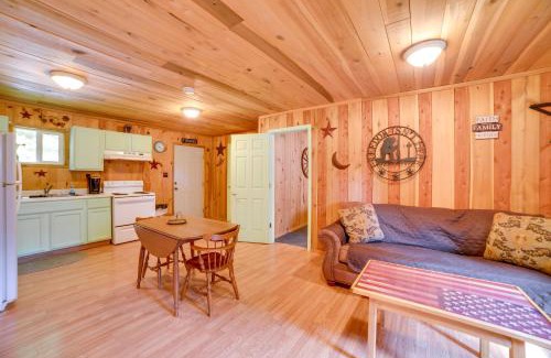 New Concord House | Rustic Cabin on Farm about 4 Mi to Kentucky Lake!