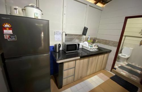 Karangan House | Rustic Chalet - Dahlia n Mawar at Sedim Vista