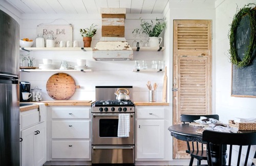 Fayetteville Apartment | Rustic Charm Meets Modern Flair | The Rusty Clover