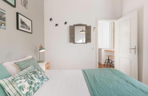 Santa Maria Maior Apartment | Rustic City View Apartments in Baixa by River Tagus