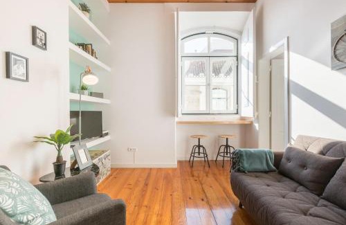 Santa Maria Maior Apartment | Rustic City View Apartments in Baixa by River Tagus