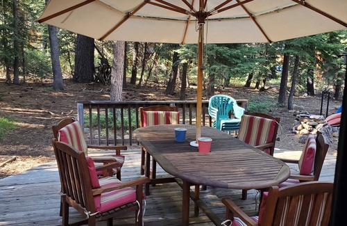Pineland Cabin | Rustic Classic Tahoe Cabin, private & peaceful near Sunnyside Beach & Marina