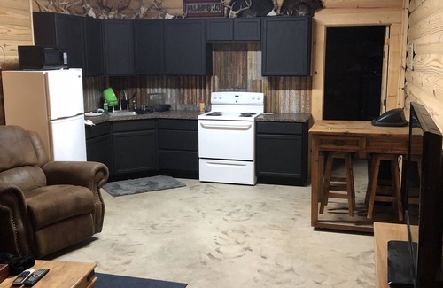 Cunningham Apartment | Rustic country hide away