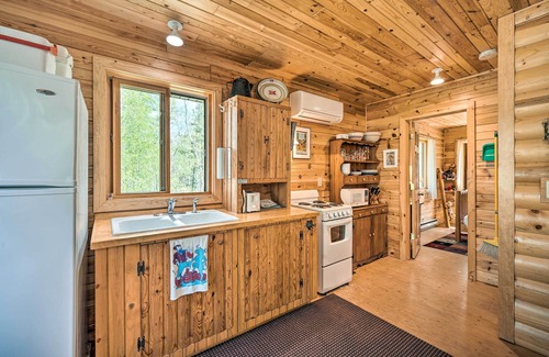 Crosslake Apartment | Rustic Crosslake Apartment w/Deck, Water Access!
