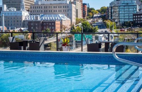 Saint-Roch Apartment | Rustic, Downtown Quebec, Rooftop pool, 2 bedrooms AND 2 bathrooms -up to 6 guests
