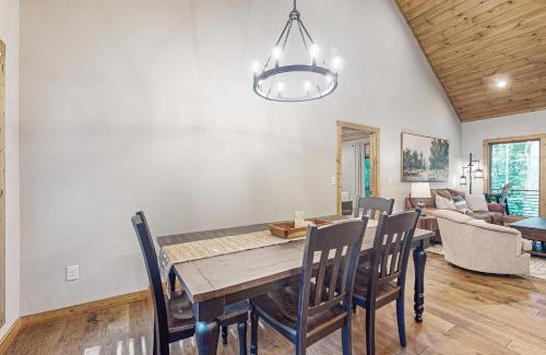 Ellijay House | Rustic Elegance of Ellijay