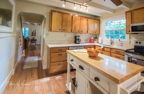 Ligonier House | Rustic Elegance on the Banks of the Loyalhanna Creek–Ligonier