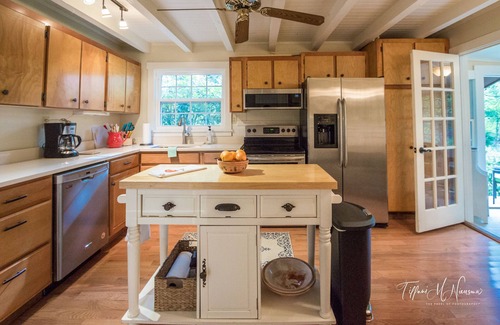 Ligonier House | Rustic Elegance on the Banks of the Loyalhanna Creek–Ligonier