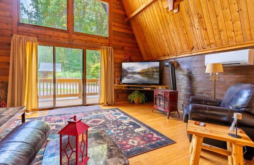 Fancy Gap House | Rustic Fancy Gap Vacation Rental with Fire Pit