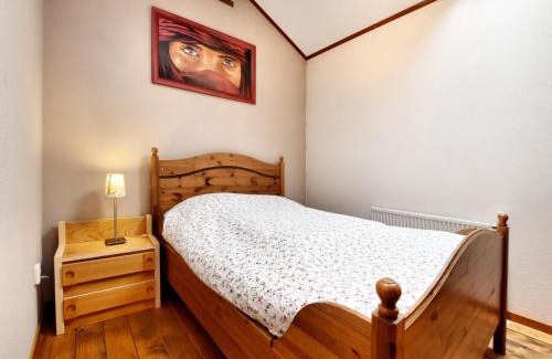Commanster House | Rustic Farm Stay in Rogery