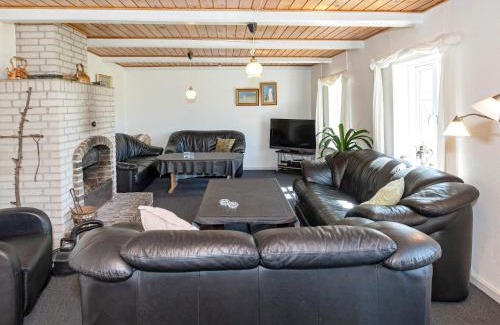 Aabybro House | Rustic Farmhouse Getaway - By Traum Ferienwohnungen