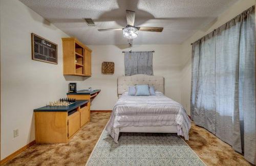 Fairbanks House | Rustic Flames & 4-Bedroom Comfort