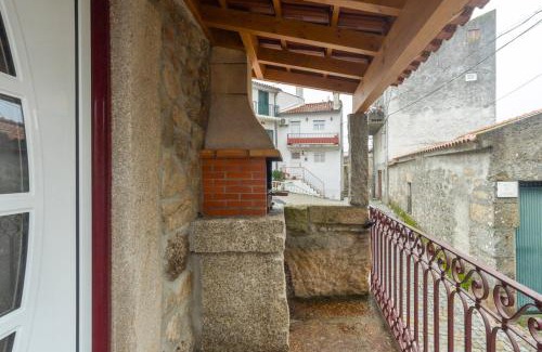 Gouveia House | Rustic Getaway in Guarda