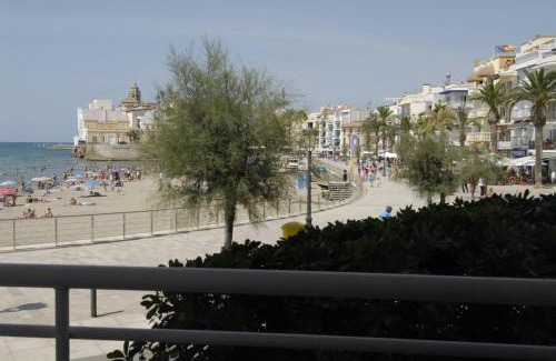 Sitges Apartment | Rustic good