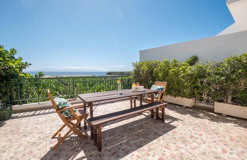Alcala House | Rustic Holiday Home "Casa Cardón" in Alcalá with Terrace with Sea View and Garden