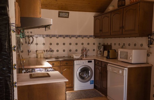 Caldas da Rainha Cottage | Rustic House - A Prefect Refuge for