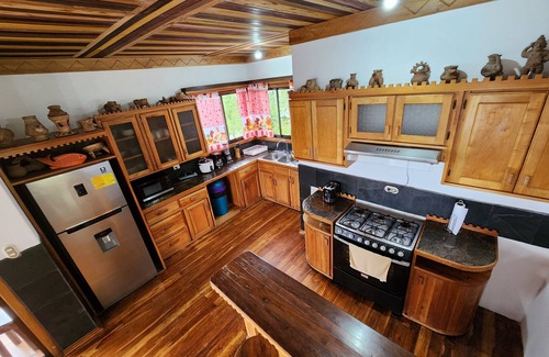 Cristo Rey Bed & Breakfast | Rustic house close to the activities of the Area. zip line, hot springs, trails