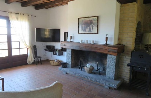 Fontanilles House | Rustic house in Gualta.