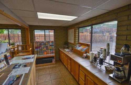 Moab Hotel | Rustic Inn