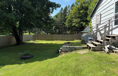Sangerville Apartment | Rustic intown country apartment on the Moosehead trail