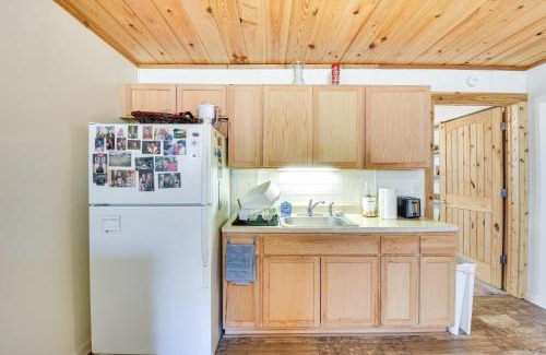 Arcade Apartment | Rustic Jefferson Retreat with Fire Pit Near Athens!