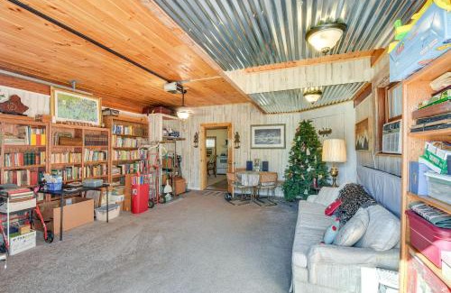 Arcade Apartment | Rustic Jefferson Retreat with Fire Pit Near Athens!