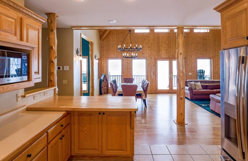 Walker Cabin | Rustic Lodge on Leech Lake, minutes from Walker!