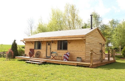 Sherwood Forest House | Rustic Log Cabin overlooking Sherwood Forest
